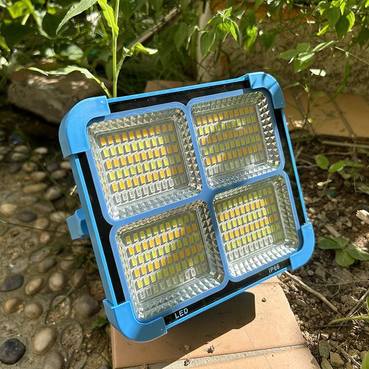 Projecteur avec panneau detachable 200W